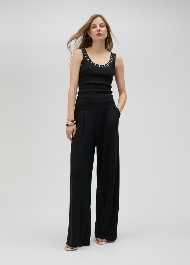 Top en maille avec strass sur le col