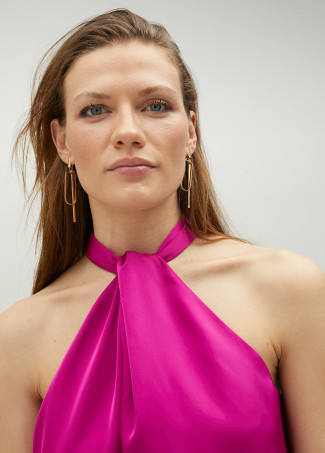 Top con volumen y cuello halter