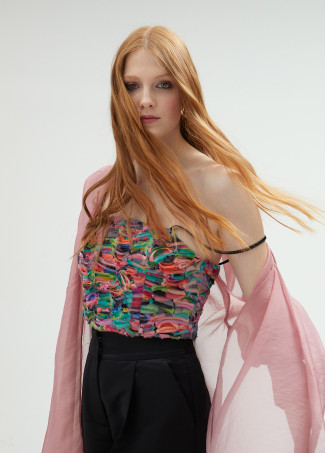 Top con spalline multicolori