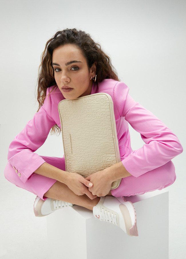 Housse ordinateur monogramme