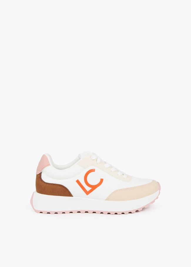 Zapatilla Deportiva con plataforma
