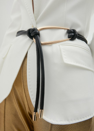 Cord belt with metal piece