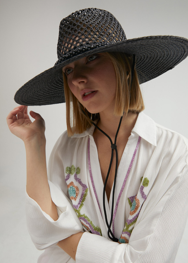 Chapeau effet raphia cowboy