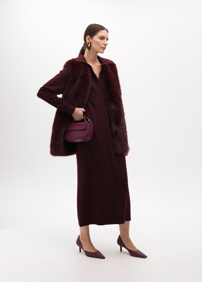 Gilet with fuzzy lining and logos