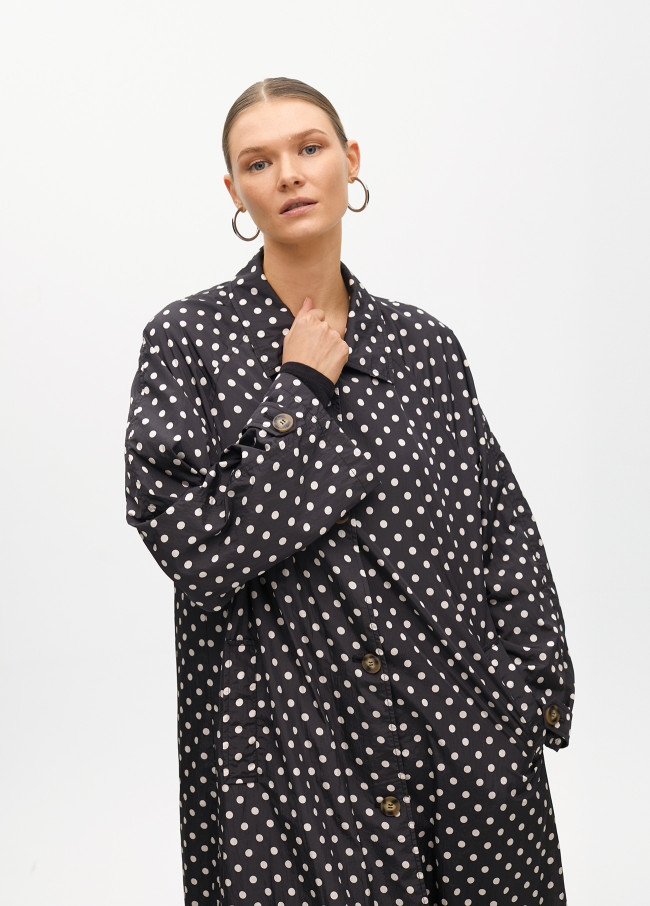 Long lightweight parka with polka dots
