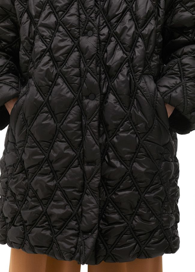 3/4 length lightweight quilted coat
