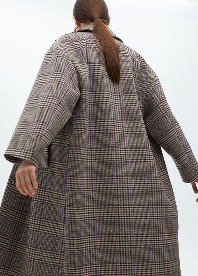 Plaid cloth coat