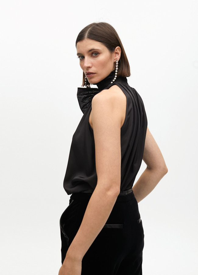 Top Halter com Laço