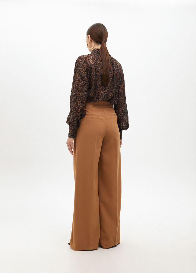 High-waist wide leg trousers with darts