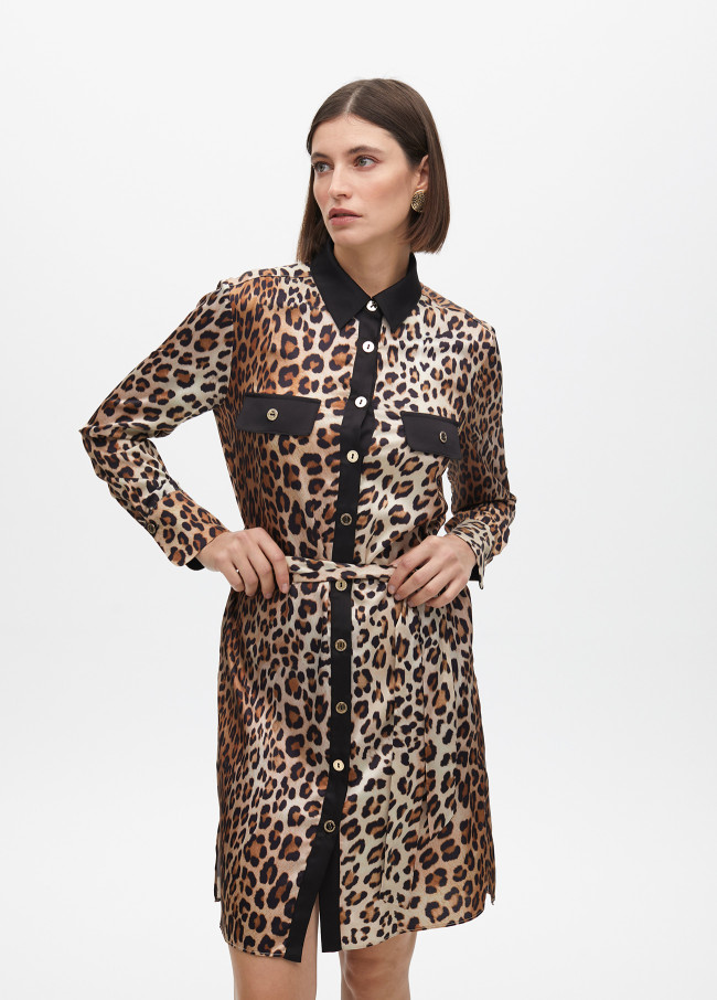 Animal print oversize blouse with pocket details