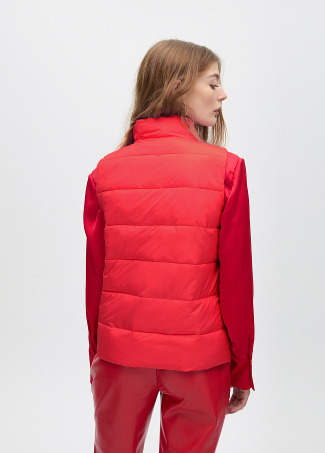 Gilet Court Matelassé à Contrastes