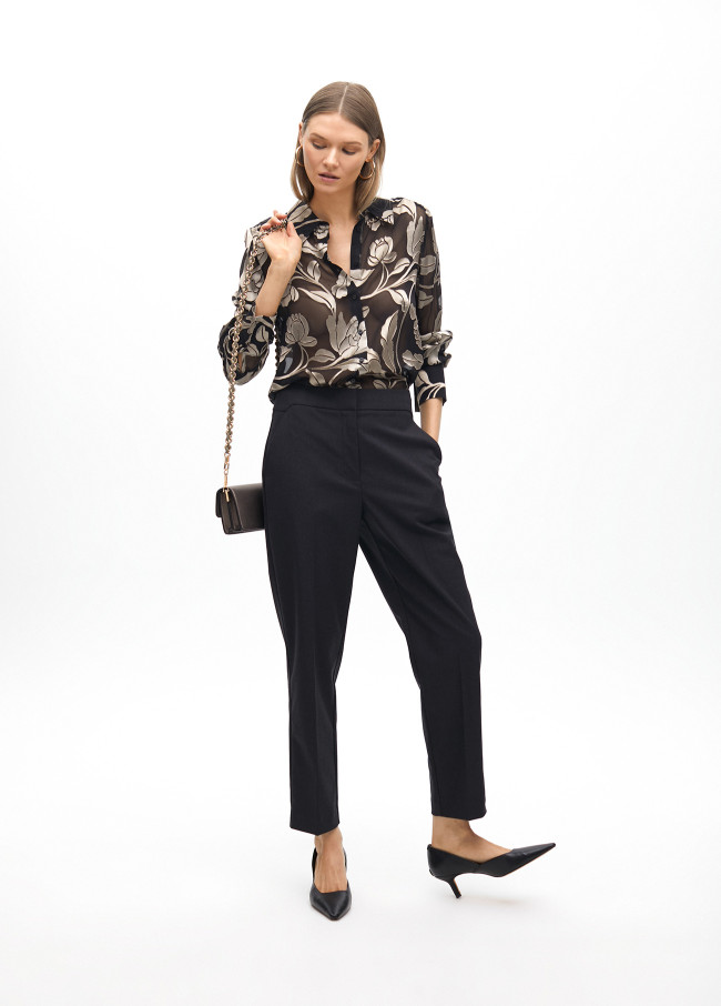 Chinos with waistband detail