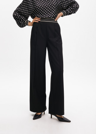 Straight fit trousers with two-tone contrast elastic