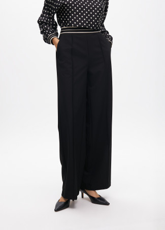 Straight fit trousers with two-tone contrast elastic