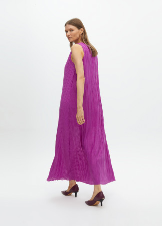 Vestido de tirantes plisado