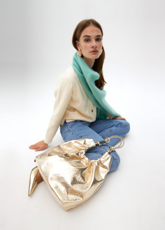 Shopper metalizado con asa de nudos