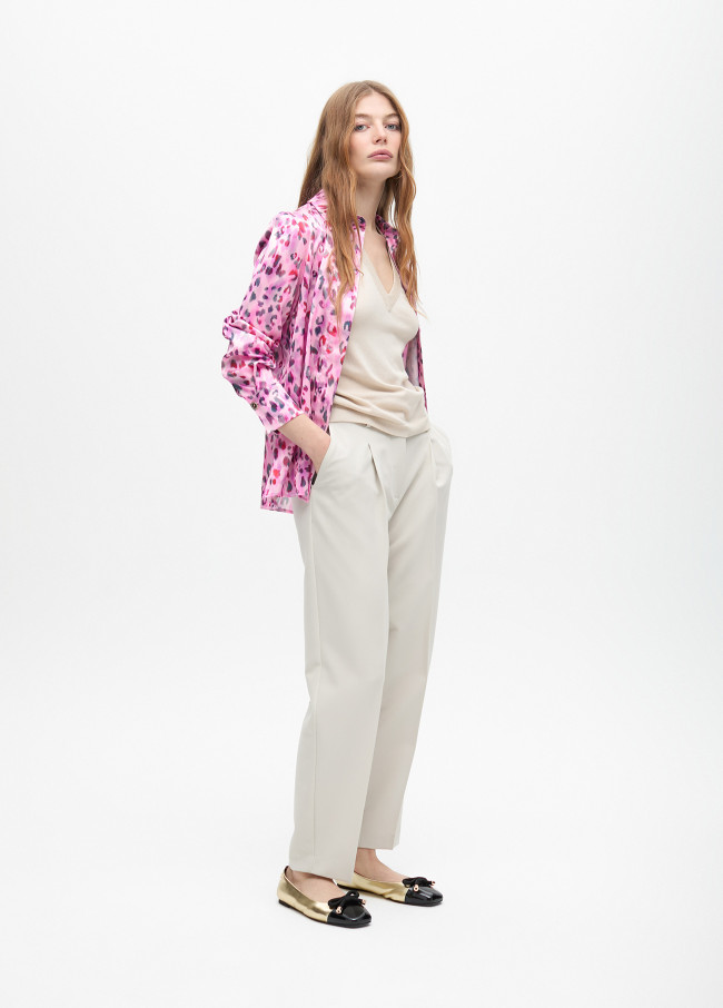 Basic top with contrast lurex detail