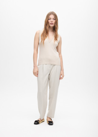 Basic top with contrast lurex detail