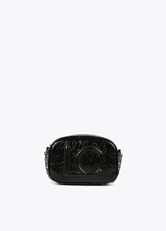 Bandolera efecto piel brillante
