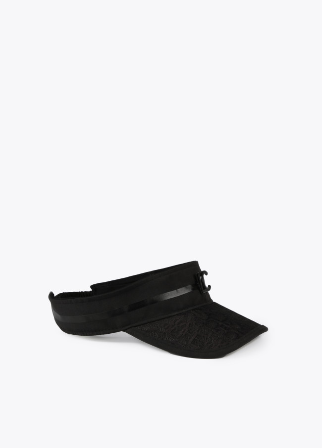 Visera tejido monograma