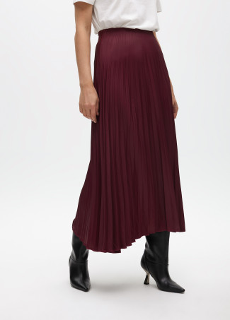 Pleated waxed-effect skirt