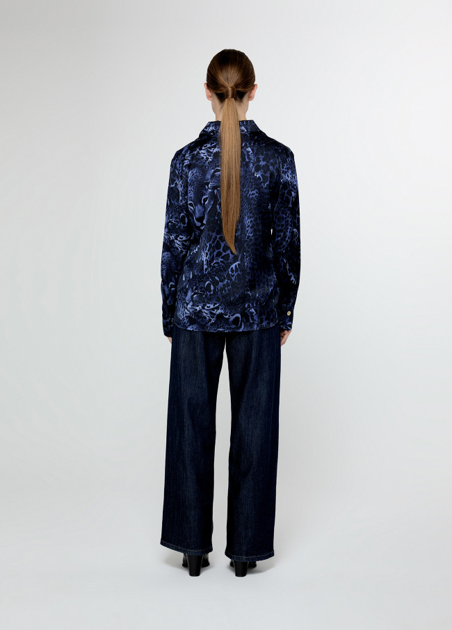 Camisa logotipada recta