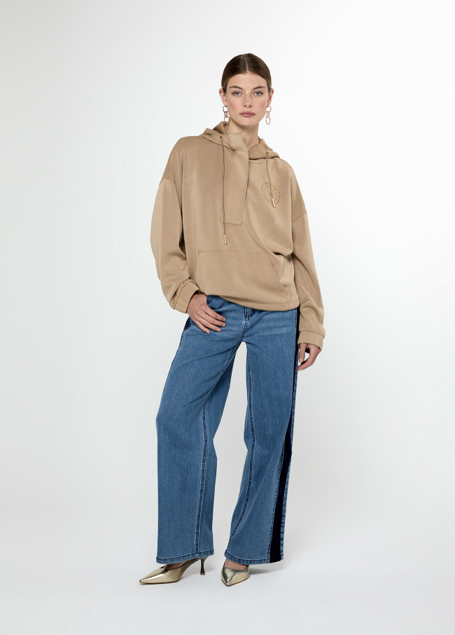 Front pocket sweatshirt