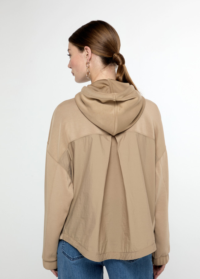 Front pocket sweatshirt