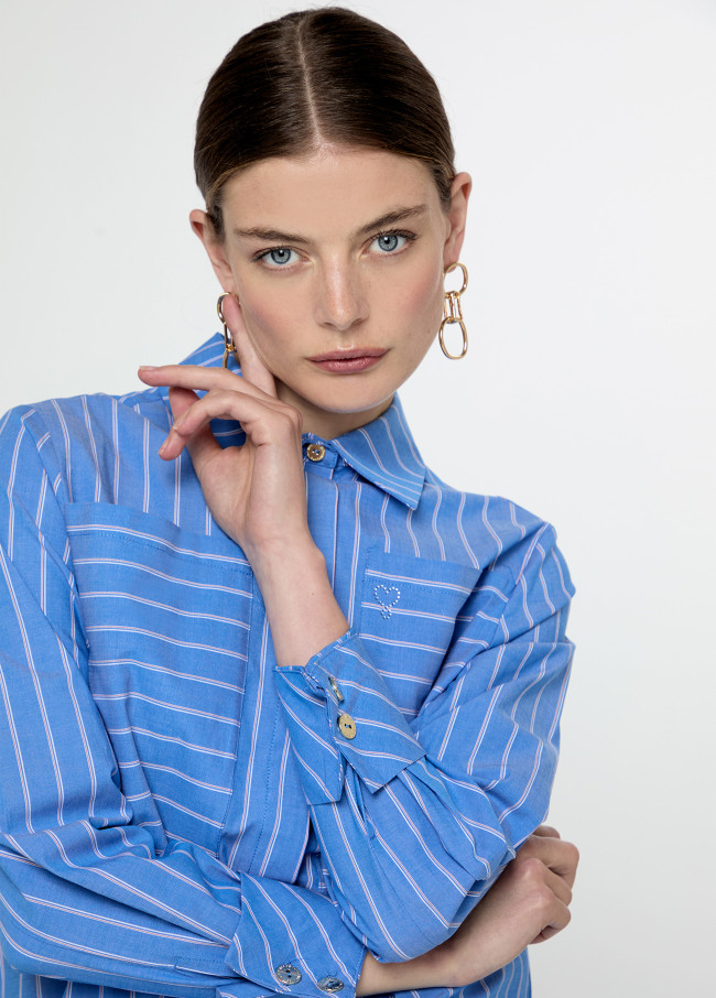 Straight striped poplin shirt with front pockets