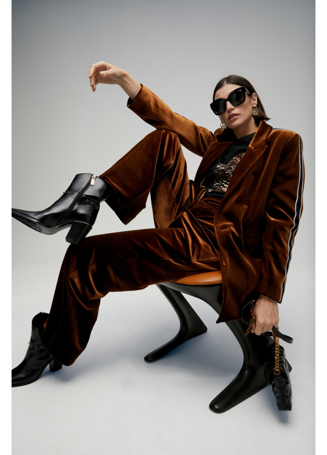 Wide-leg velvet trousers with side stripe