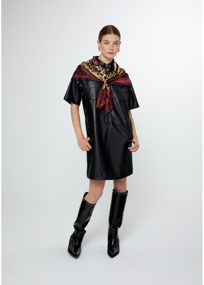 Lenço animal print e tartan