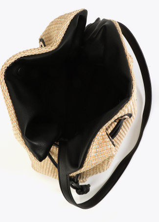 Bucket-Bag mit Rafia-Effekt und Kunstleder