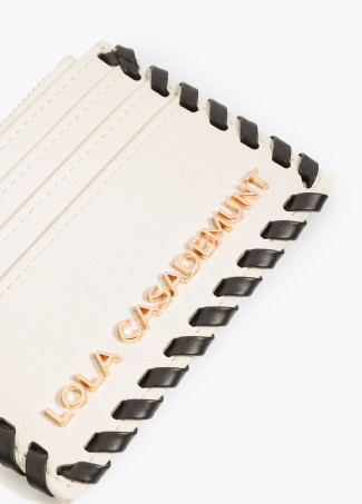 Contrast Finish Card Holder