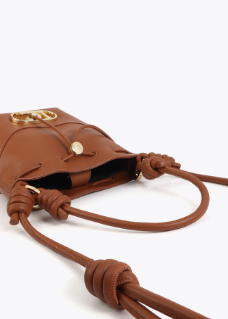 Bolsa com Alça de Nós Tipo Judas