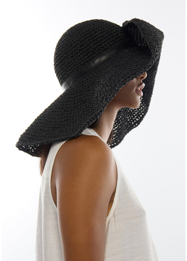 Cappello a Tesa Larga Effetto Rafia