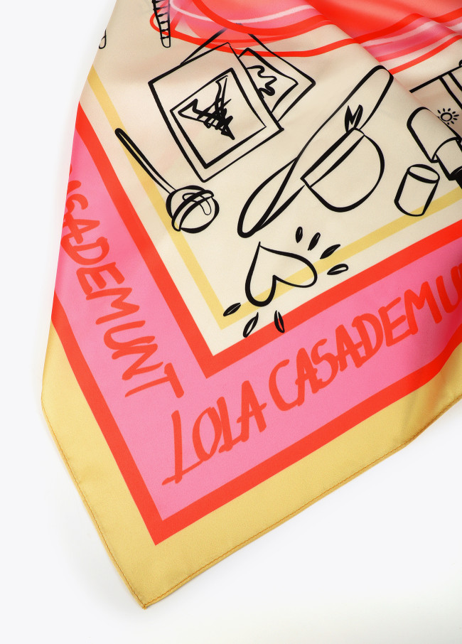 Foulard Satiné avec Motifs Variés et Logo LC