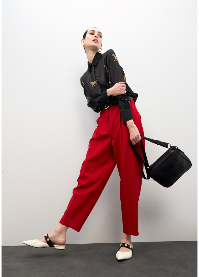 Sac à bandoulière avec surpiqûres monogramme