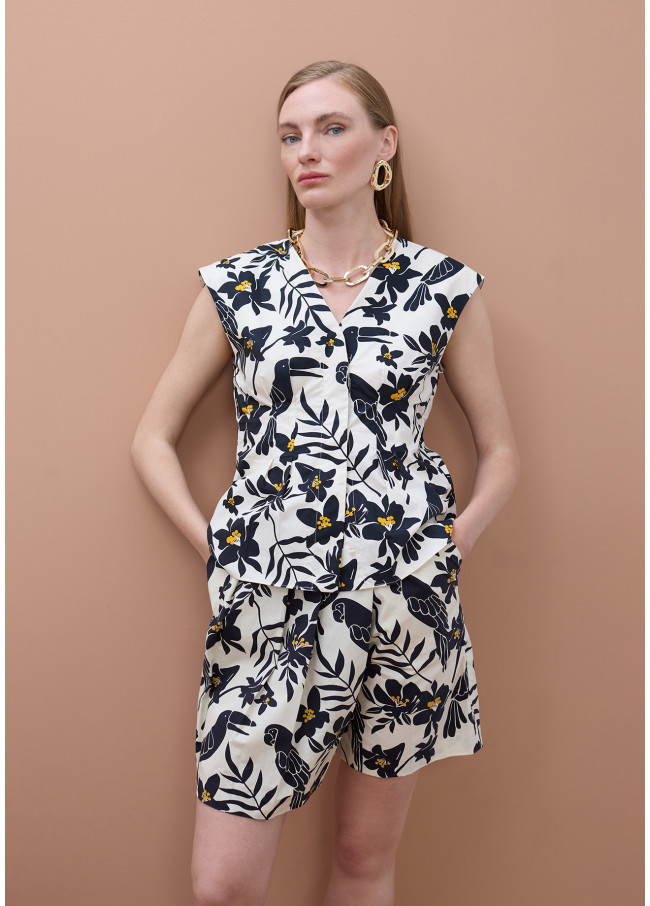 Bermuda em popeline estampado tropical