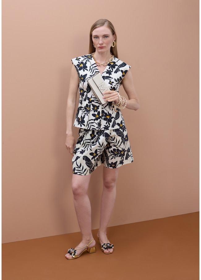 Bermuda em popeline estampado tropical