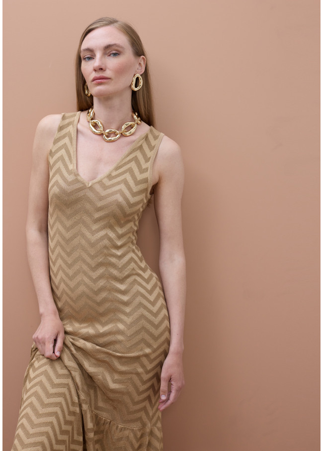 Vestido com Bainha de Babados