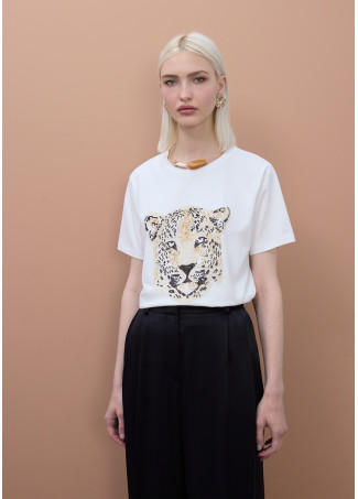 Camiseta face de leopardo com miçangas