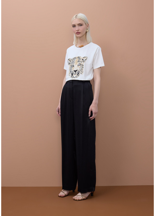 T-shirt con faccia di leopardo con perline