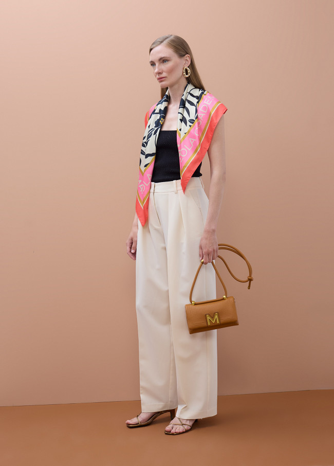 Lenço de cetim com estampa floral e de pássaros