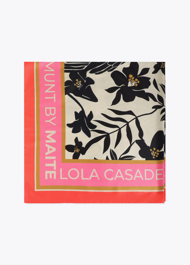 Foulard en satin à imprimé floral et oiseaux