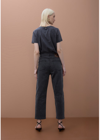 Gerade Jeans mit Nieten Details