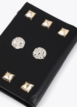 Portafoglio con borchie oro e argento