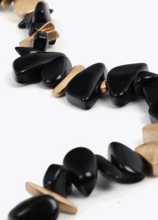 Collana in Acrilico con Pezzi Metalmici