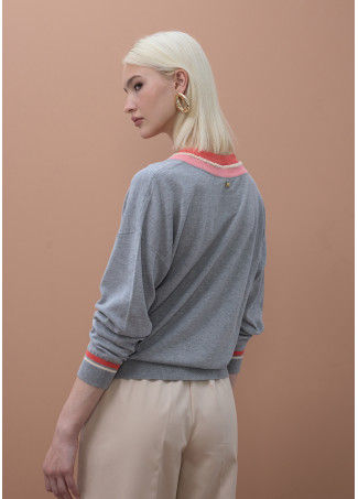 V-Ausschnitt Pullover mit Zopfdetail