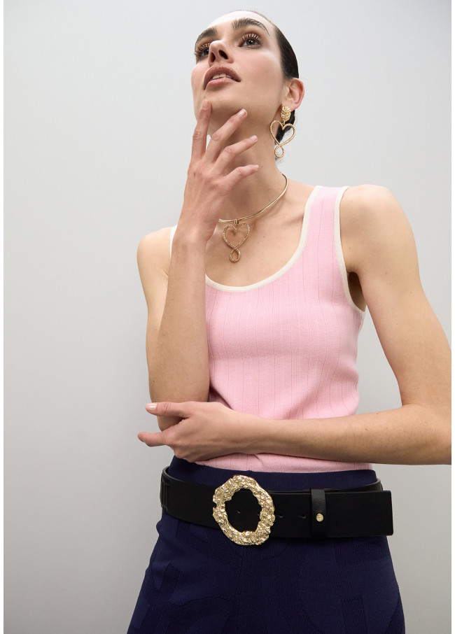 Ceinture Boucle Gravée Texturée avec Couture Logo