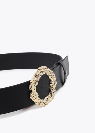 Belt with Textured Engraved Buckle and Logo Stitching